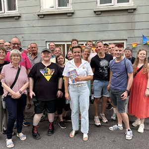 Sol, smil og stolthed i gaderne!